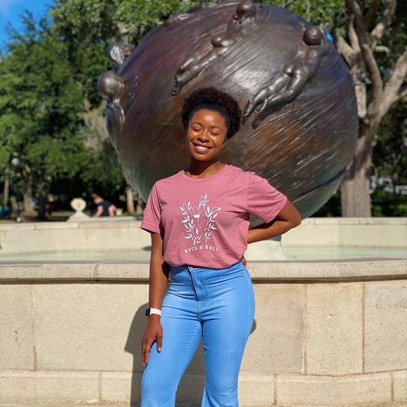 Flare or wide leg blue jeans - Picture 2 of 2